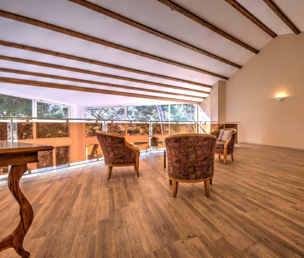Best Western Domaine De Roquerousse Salon-de-Provence Zewnętrze zdjęcie